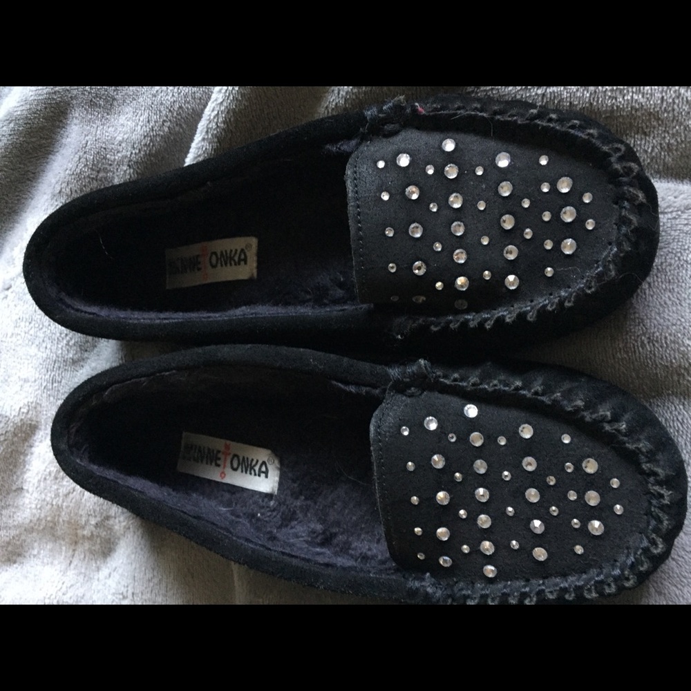 Minnetonka Slippers